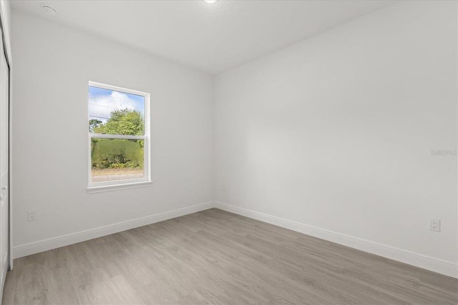 Spacious, unfurnished interior of a new home in , Dunnellon (Image 24).