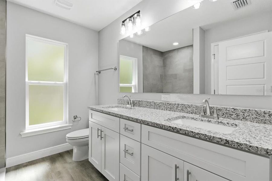 Furnished interior view inside a new home in , Dunnellon (Image 6).