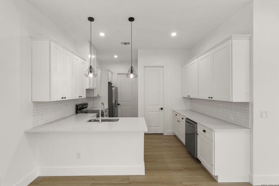 Furnished interior view inside a new home in , Boerne (Image 14).