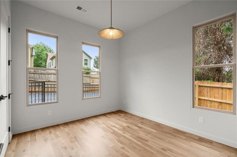 Spacious, unfurnished interior of a new home in , Atlanta (Image 52).