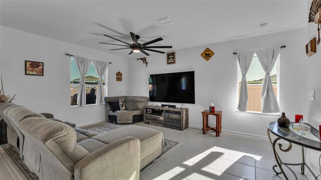 Furnished interior view inside a new home in Peace Creek Reserve, Winter Haven (Image 33).