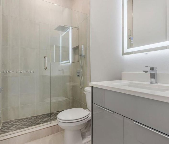 Furnished interior view inside a new home in , Davenport (Image 5).
