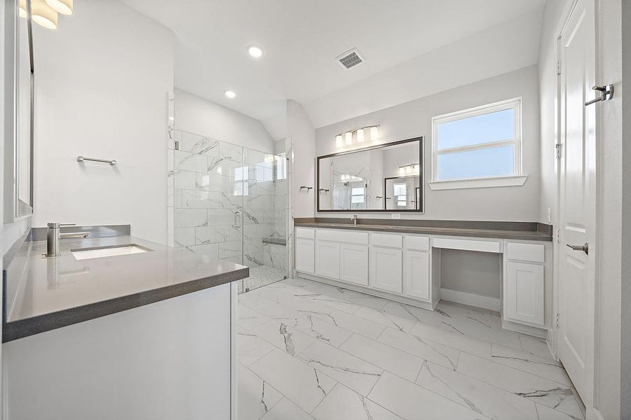 Representative furnished interior of a home built from the Dogwood by Caldwell Homes in The Highlands, Porter (Image 16). Representative furnished interior of a home built from the Dogwood by Caldwell Homes in The Highlands, Porter (Image 16).