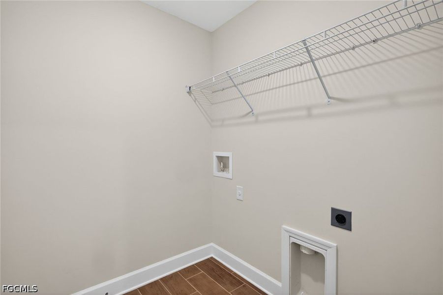 Spacious, unfurnished interior of a new home in Cape Coral, Cape Coral (Image 13). Spacious, unfurnished interior of a new home in Cape Coral, Cape Coral (Image 13).