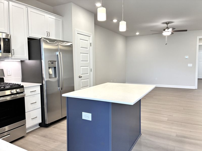 Furnished interior view inside a new home in Holly Ridge, Greenville (Image 7).