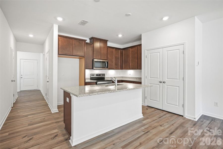 Representative PhotRepresentative Photoo