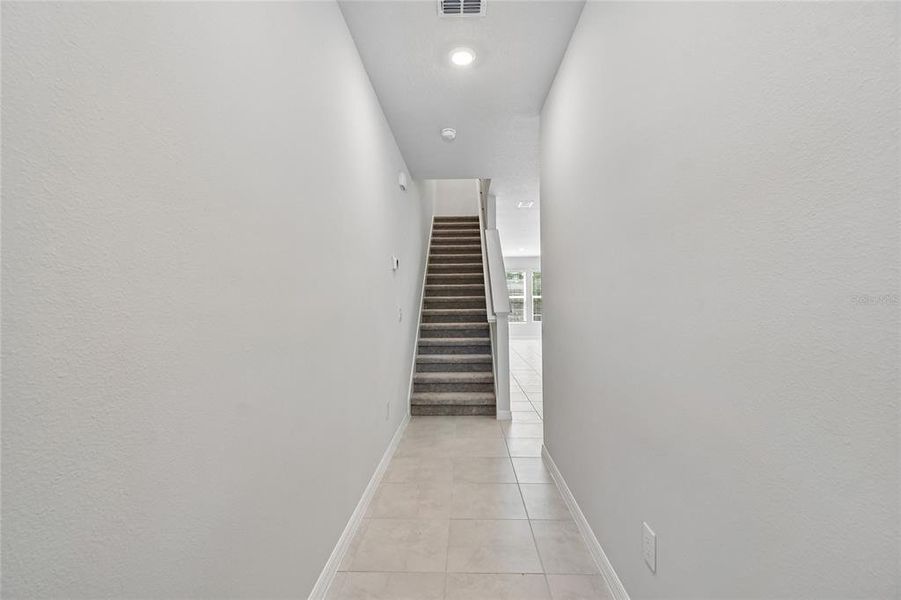 Spacious, unfurnished interior of a new home in Preserve at The Cays – The Driftwood Series, Daytona Beach (Image 27). Spacious, unfurnished interior of a new home in Preserve at The Cays – The Driftwood Series, Daytona Beach (Image 27).