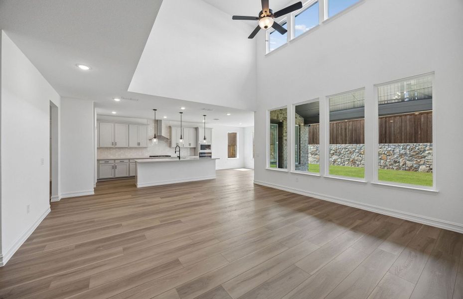 Spacious, unfurnished interior of a new home in Wilson Creek Meadows, Celina (Image 21).