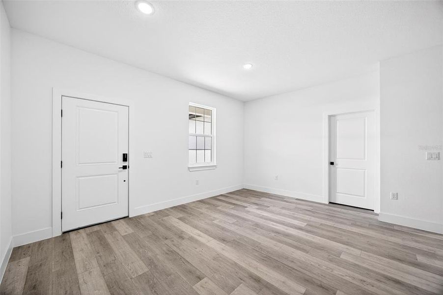 Spacious, unfurnished interior of a new home in , North Port (Image 13).