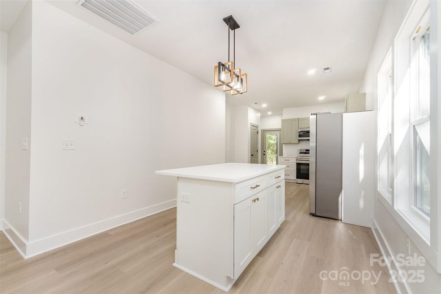 Furnished interior view inside a new home in , Gastonia (Image 4).