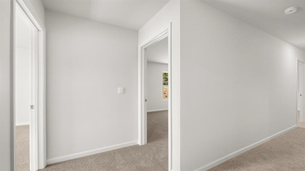 Spacious, unfurnished interior of a new home in Thompson Ridge, Dallas (Image 32).