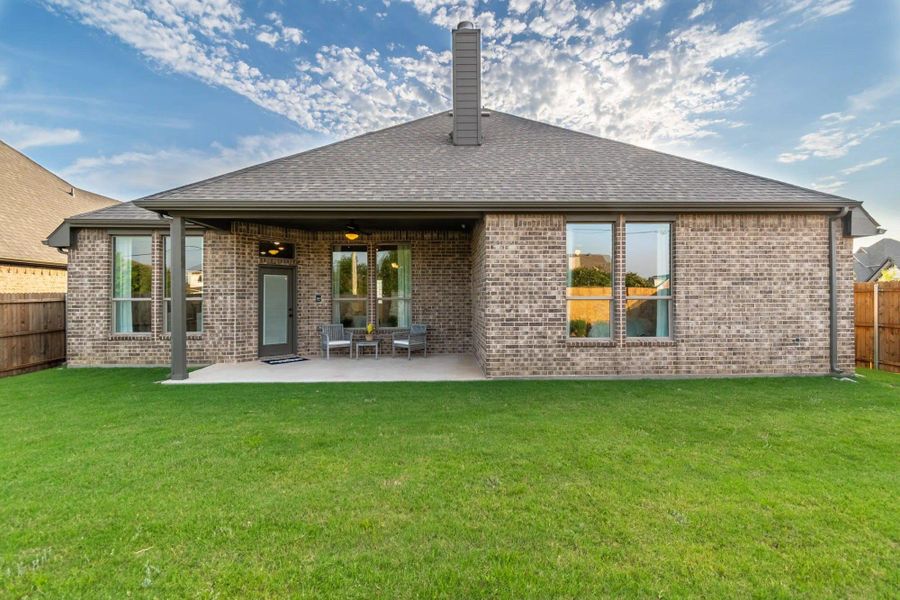 Representative exterior details of a home built from the Concept 2267 by Landsea Homes in Belle Meadows, Cleburne (Image 3). Representative exterior details of a home built from the Concept 2267 by Landsea Homes in Belle Meadows, Cleburne (Image 3).