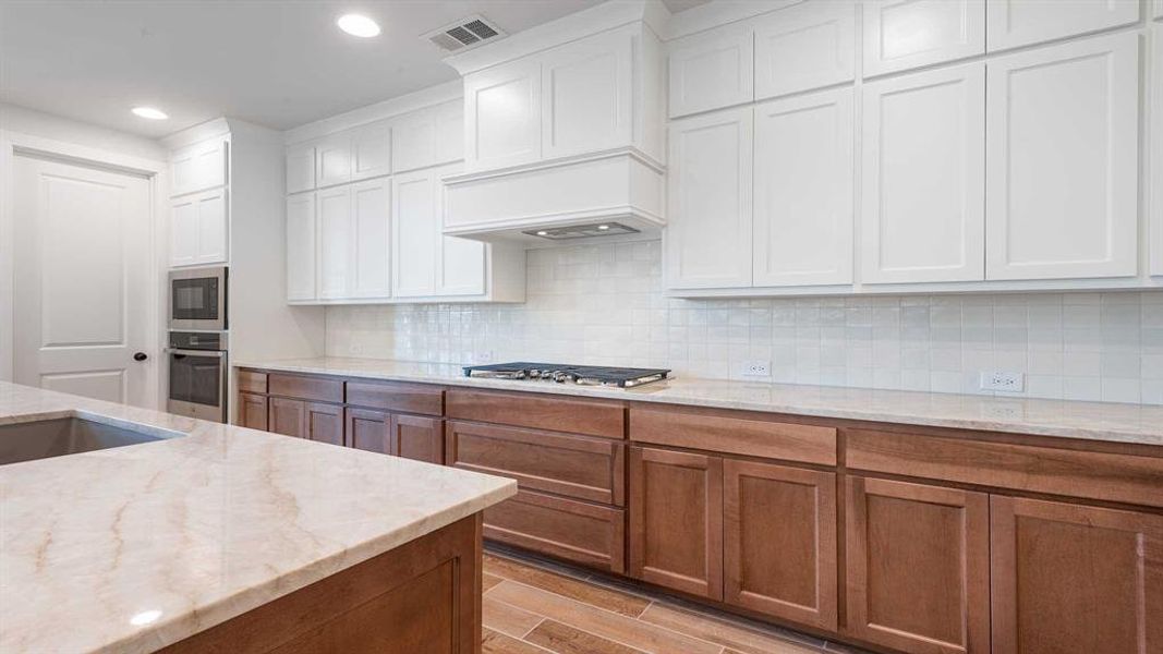Furnished interior view inside a new home in The Parks At Wilson Creek 40', Celina (Image 3). Furnished interior view inside a new home in The Parks At Wilson Creek 40', Celina (Image 3).
