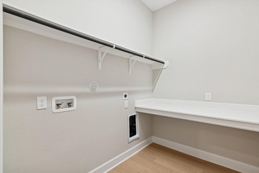 Spacious, unfurnished interior of a new home in Kresston, Montgomery (Image 33).