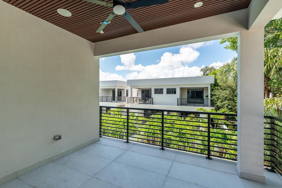 Exterior details and patio area of a home in , Fort Lauderdale (Image 2). Exterior details and patio area of a home in , Fort Lauderdale (Image 2).