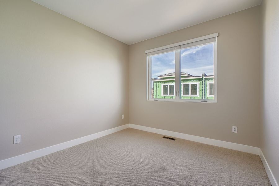 Spacious, unfurnished interior of a new home in Solterra, Lakewood (Image 8).