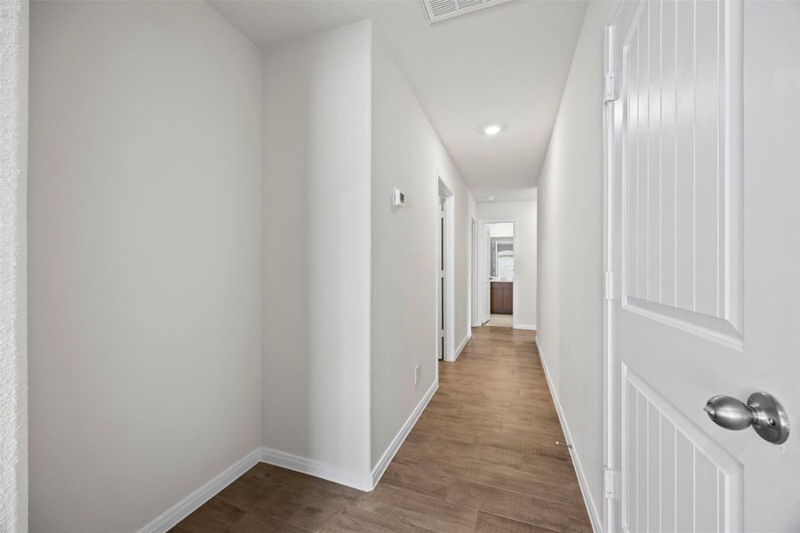 Spacious, unfurnished interior of a new home in Enclave at Dobbin, Magnolia (Image 22). Spacious, unfurnished interior of a new home in Enclave at Dobbin, Magnolia (Image 22).