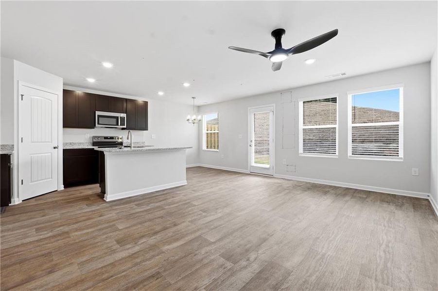 Spacious, unfurnished interior of a new home in Moss Creek, Hogansville (Image 16).