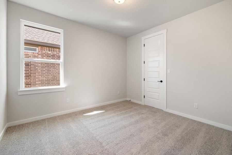 Spacious, unfurnished interior of a new home in Lariat, Liberty Hill (Image 36).