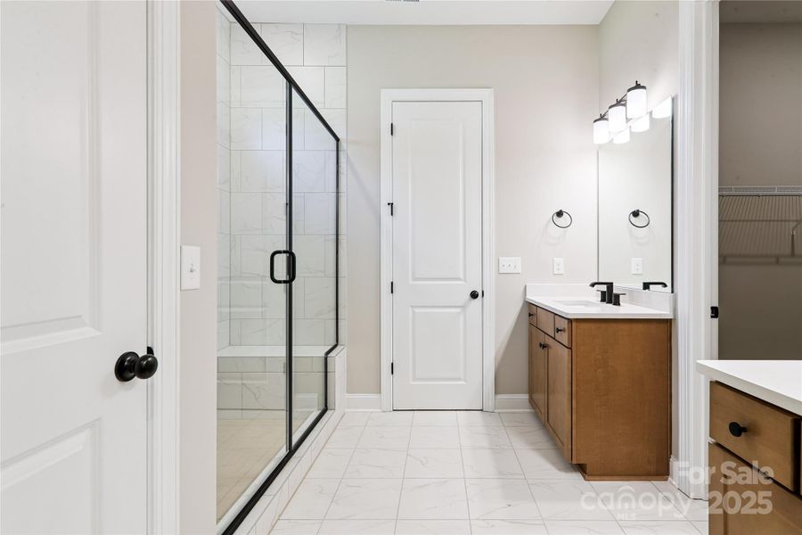 Furnished interior view inside a new home in Rolling Meadows, Mooresville (Image 3).