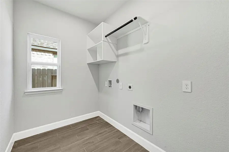 Image 27 of a home in Grand Central Park 45'. Image 27 of a home in Grand Central Park 45'.