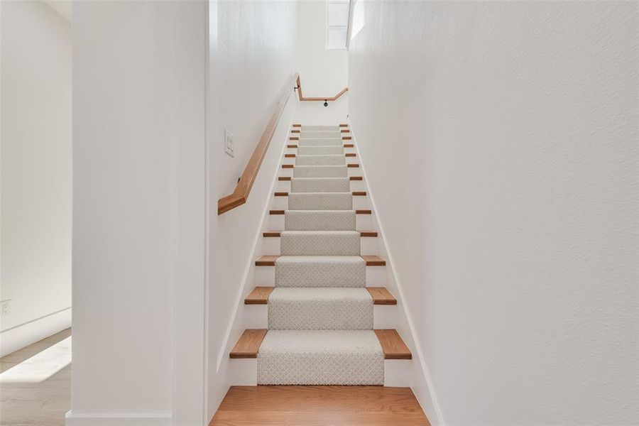 Spacious, unfurnished interior of a new home in , Rockwall (Image 19). Spacious, unfurnished interior of a new home in , Rockwall (Image 19).