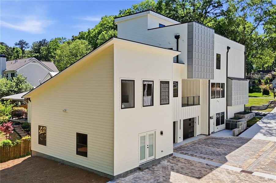 Exterior details and patio area of a home in , Roswell (Image 34).