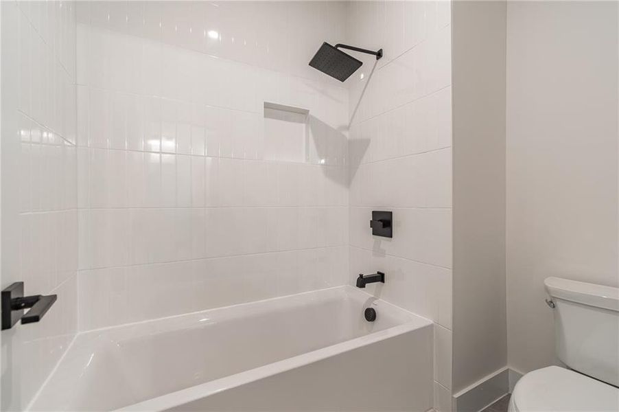 Image 47 of a home in .