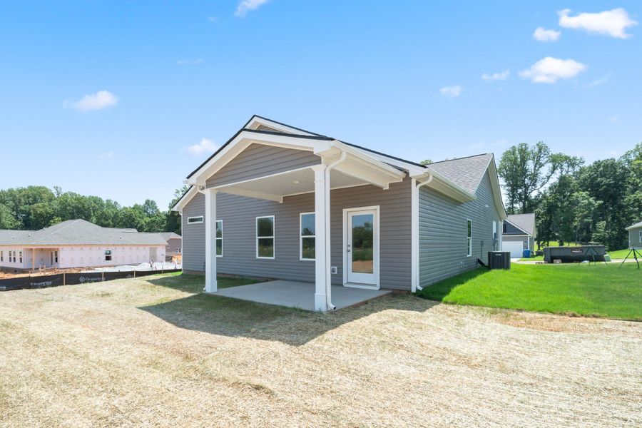 Exterior details and patio area of a home in Jackson Hills, Clarksville (Image 22).
