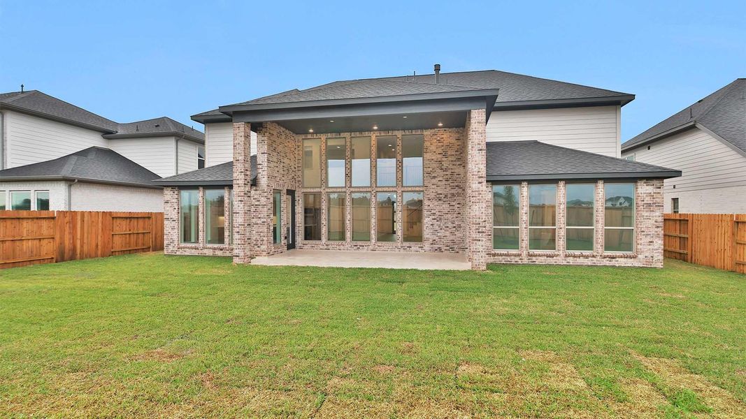 Exterior details and patio area of a home in , Katy (Image 3).