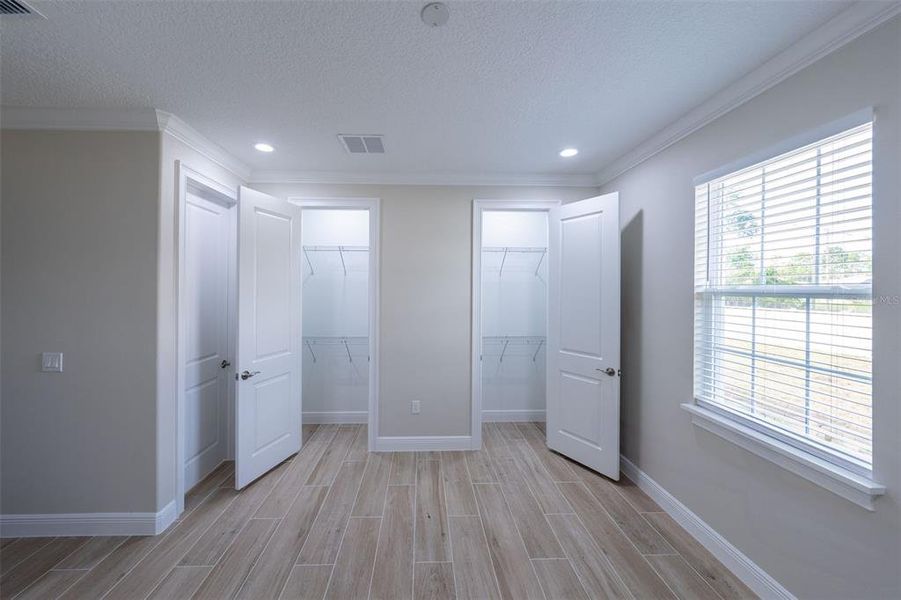 Spacious, unfurnished interior of a new home in , Summerfield (Image 40).