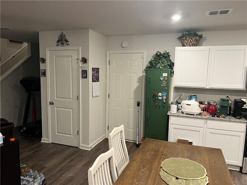Furnished interior view inside a new home in , Lizella (Image 18).