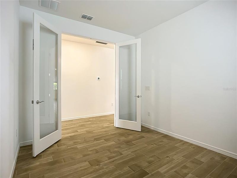 Spacious, unfurnished interior of a new home in , Parrish (Image 27).