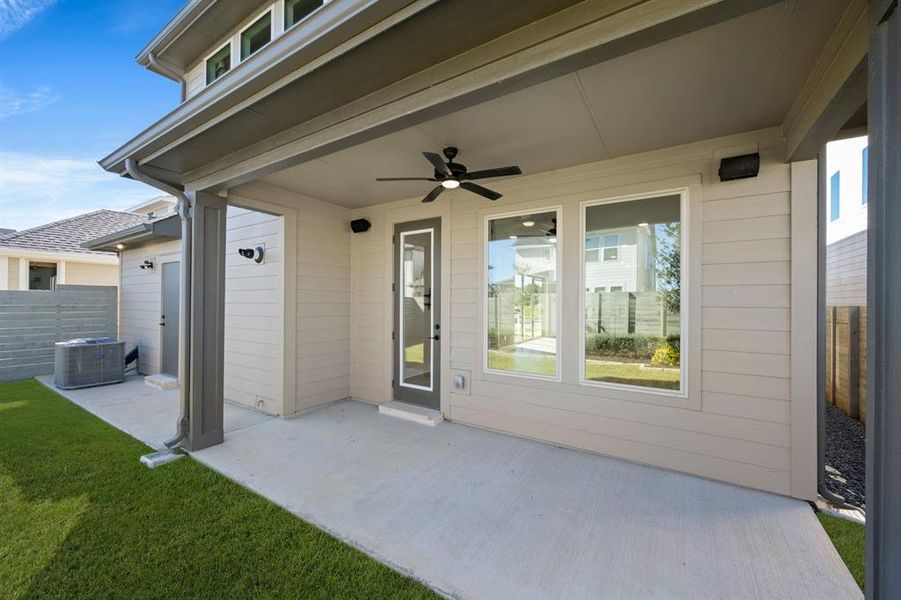 1206 Laurel- Back-1 1206 Laurel- Back-1