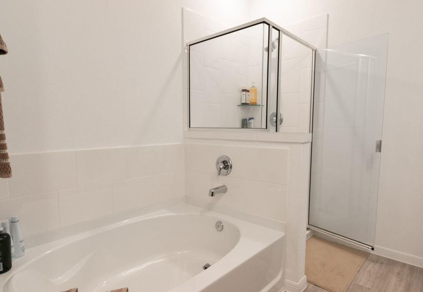 Furnished interior view inside a new home in Mustang Ridge, Alvin (Image 17). Furnished interior view inside a new home in Mustang Ridge, Alvin (Image 17).