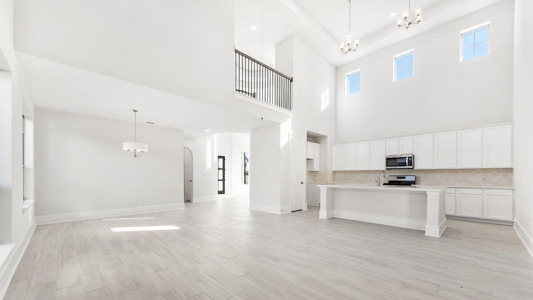 Image 28 of a home in Candela.