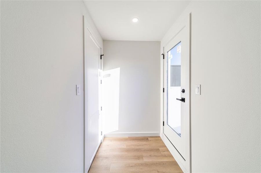 Spacious, unfurnished interior of a new home in , Dallas (Image 26).
