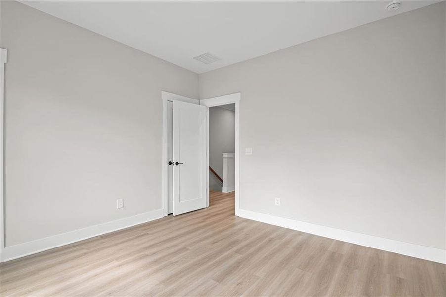 Spacious, unfurnished interior of a new home in , Kennesaw (Image 16).