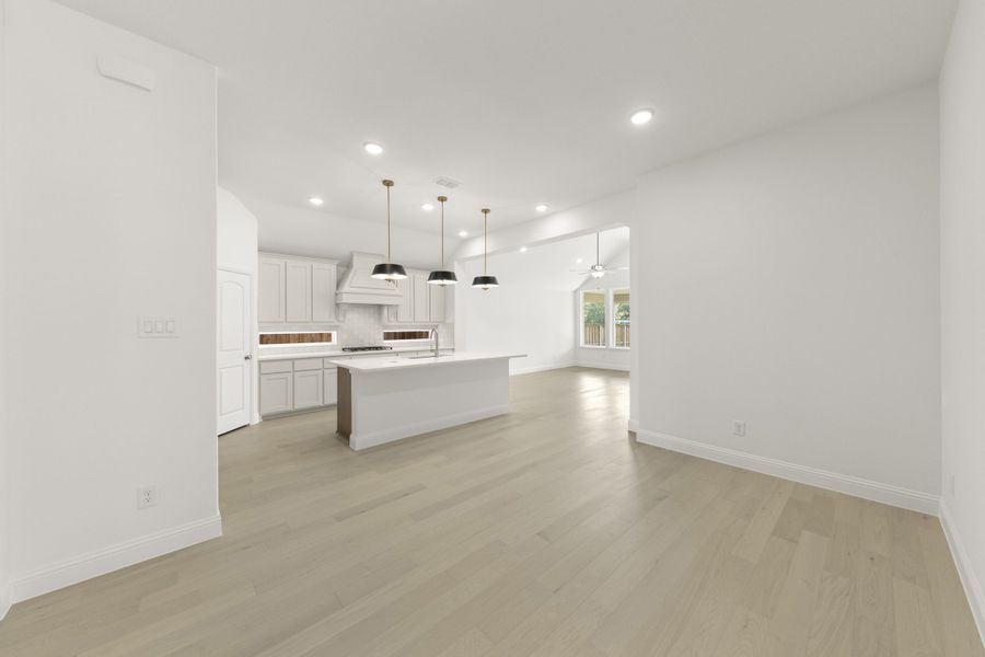 Spacious, unfurnished interior of a new home in The Reserve at Spiritas Ranch, Little Elm (Image 20).