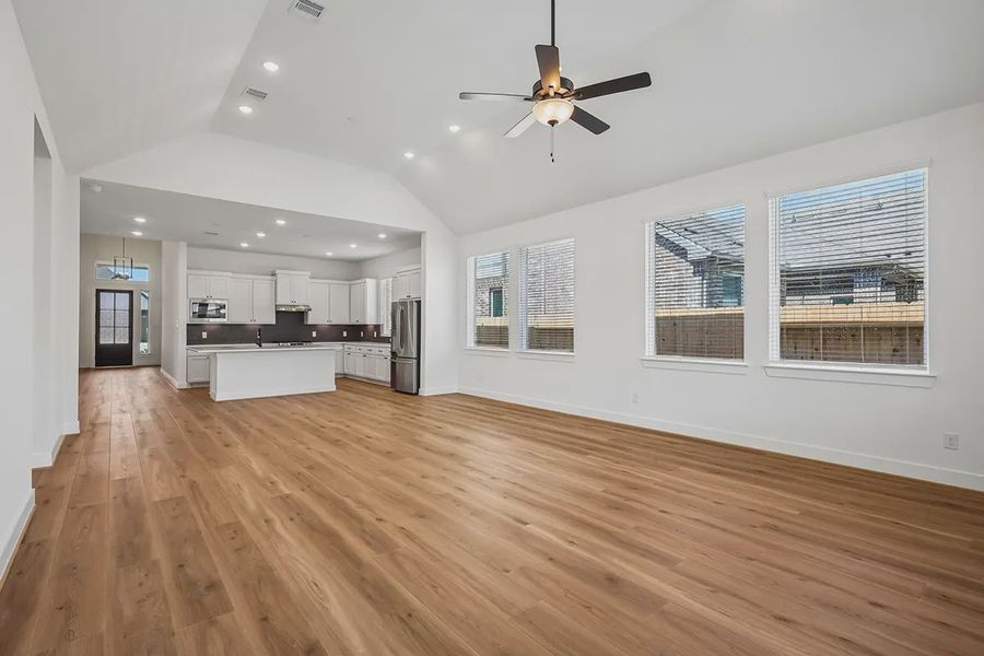 Representative unfurnished interior of a home built from the Lynnbrook by Chesmar Homes in Wood Leaf Reserve, Tomball (Image 11). Representative unfurnished interior of a home built from the Lynnbrook by Chesmar Homes in Wood Leaf Reserve, Tomball (Image 11).