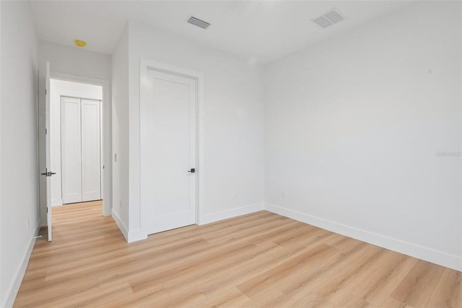 Spacious, unfurnished interior of a new home in , Tarpon Springs (Image 50). Spacious, unfurnished interior of a new home in , Tarpon Springs (Image 50).