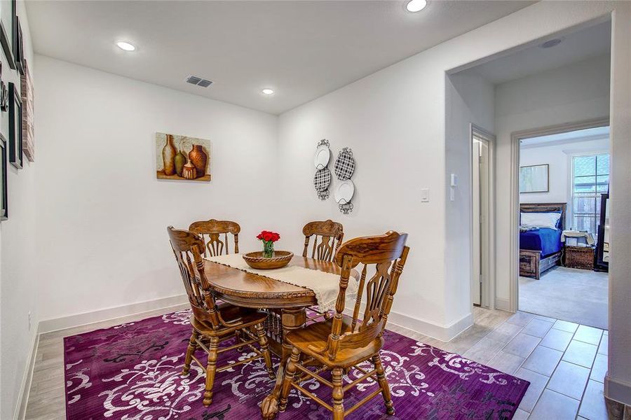 Furnished interior view inside a new home in , Lavon (Image 32).