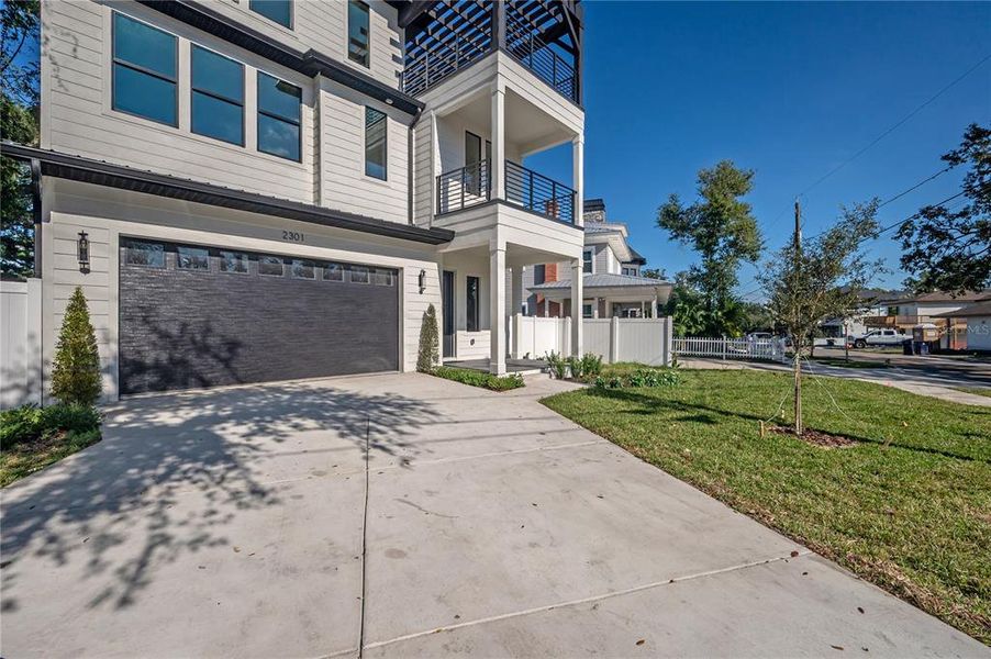 Image 50 of a home in .