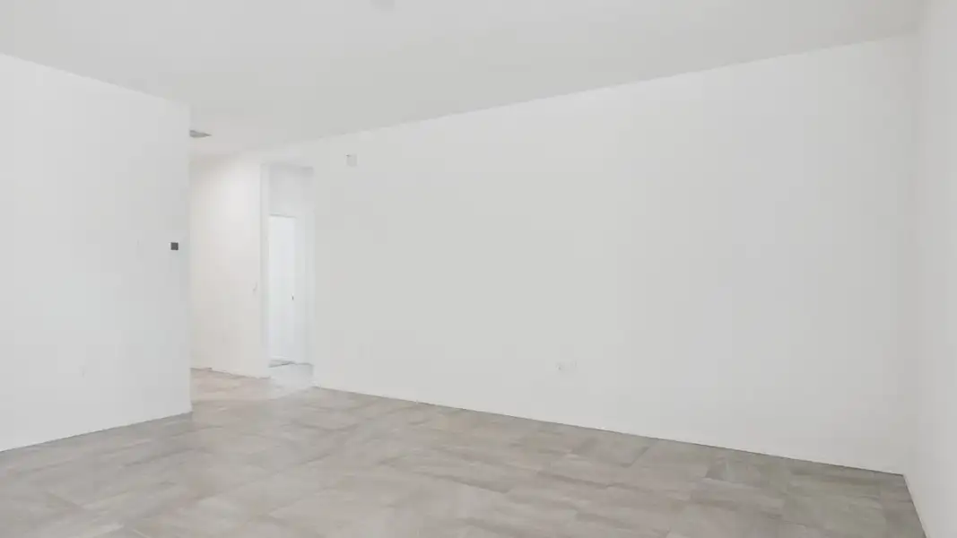 Spacious, unfurnished interior of a new home in Heartland Ranch, Coolidge (Image 11).