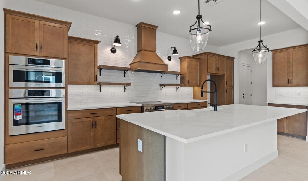 Edgewood Lot #102 Kitchen 2 (Large) Edgewood Lot #102 Kitchen 2 (Large)