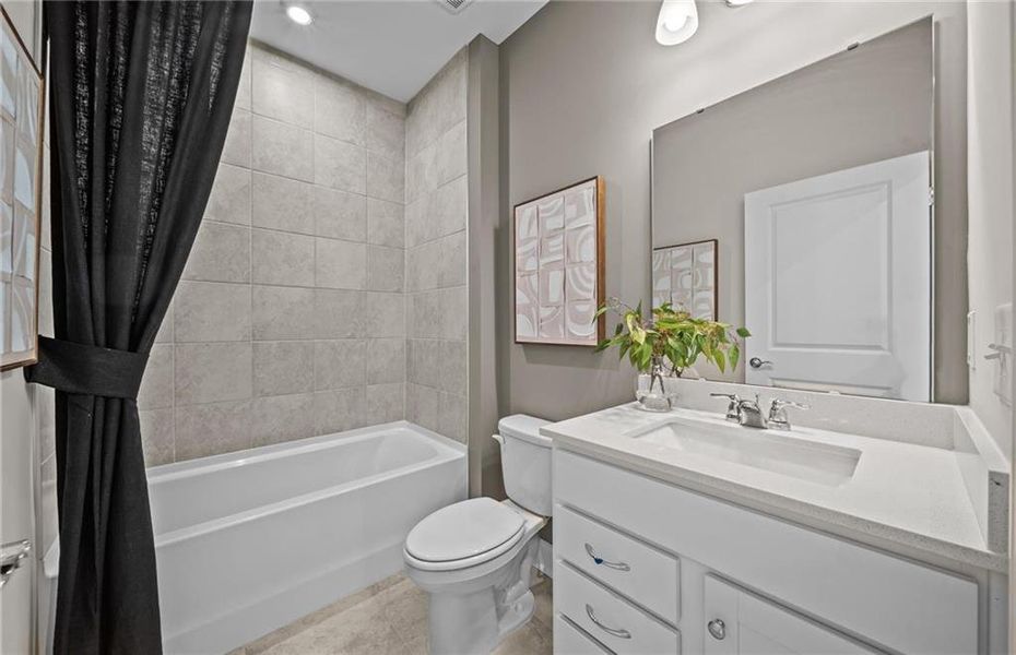 Furnished interior view inside a new home in Linden Grove, Powder Springs (Image 13). Furnished interior view inside a new home in Linden Grove, Powder Springs (Image 13).