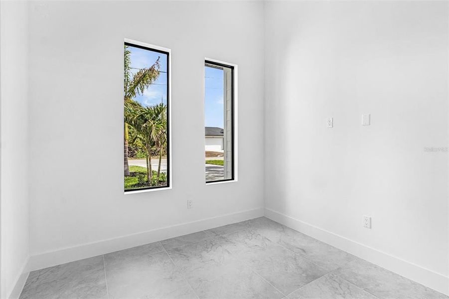 Spacious, unfurnished interior of a new home in , Lehigh Acres (Image 16).