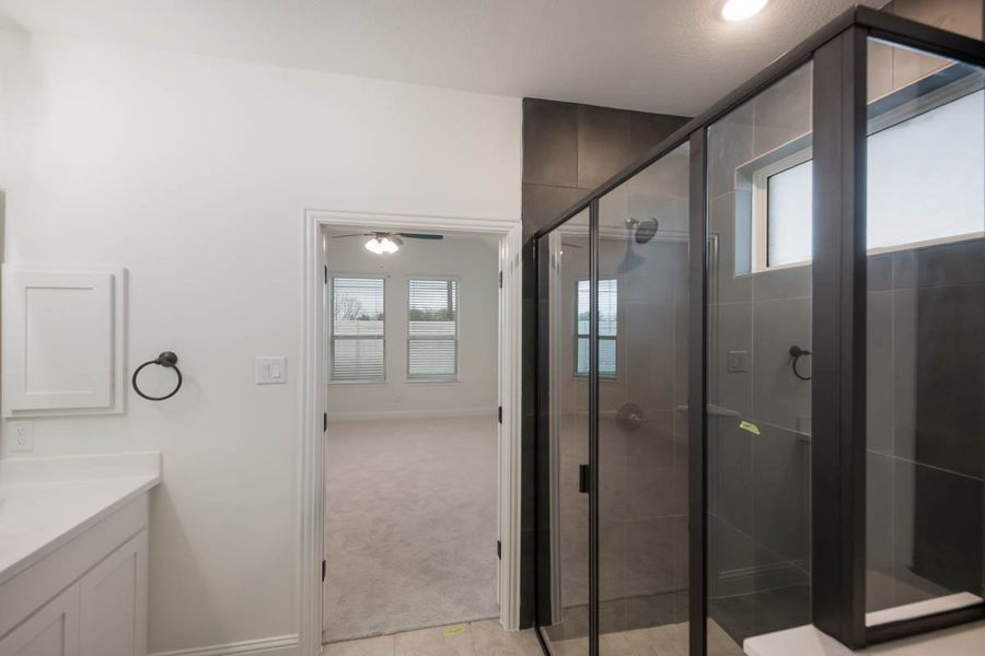 Furnished interior view inside a new home in Las Lomas, Forney (Image 12).