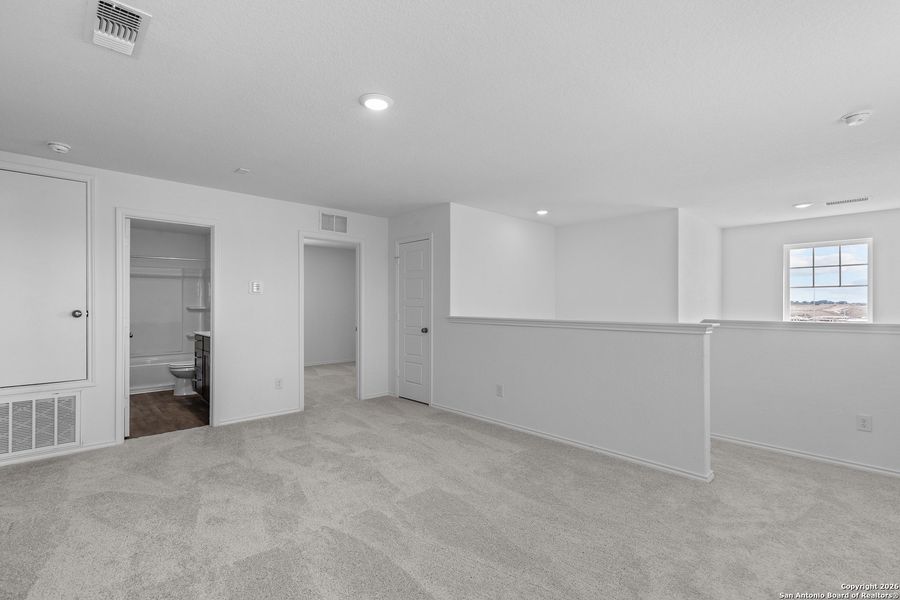 Spacious, unfurnished interior of a new home in , San Antonio (Image 27). Spacious, unfurnished interior of a new home in , San Antonio (Image 27).