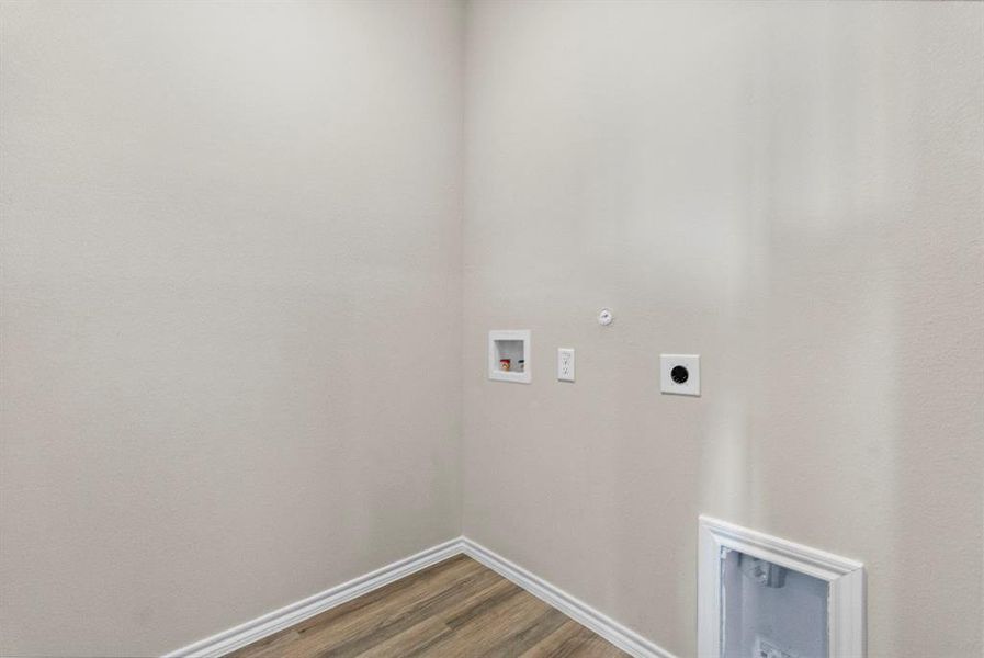 Spacious, unfurnished interior of a new home in Terra Trace, Fort Worth (Image 22). Spacious, unfurnished interior of a new home in Terra Trace, Fort Worth (Image 22).